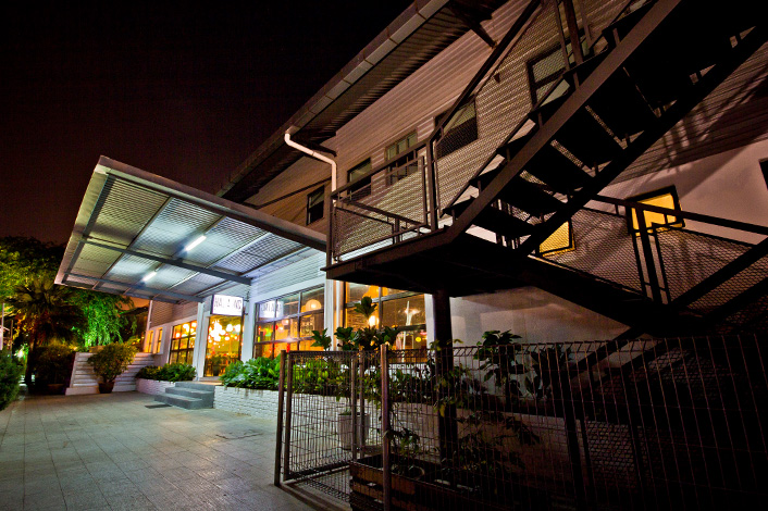 HALIA INC (2)