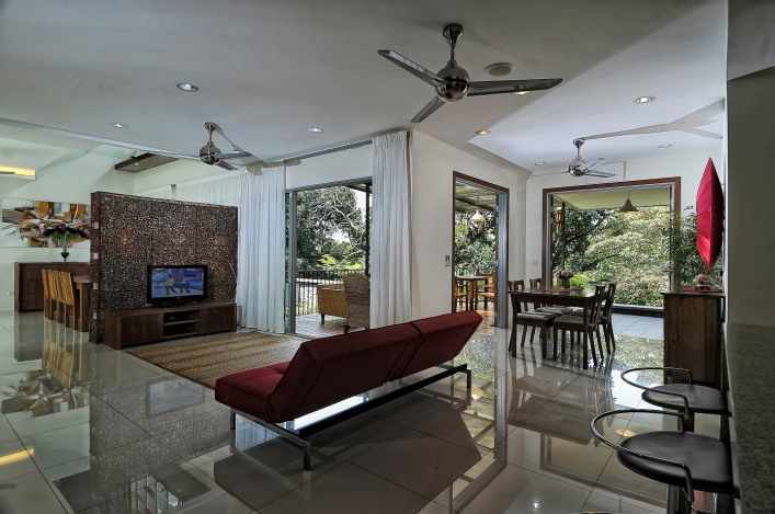 HOUSE 37 (3)