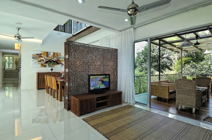 HOUSE 37 (4)