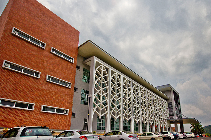 KOLEJ RISDA (2)