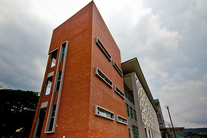 KOLEJ RISDA (4)