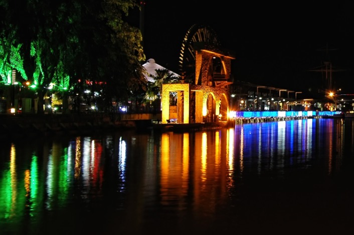 QUAYSIDE WATER WHEEL (4)